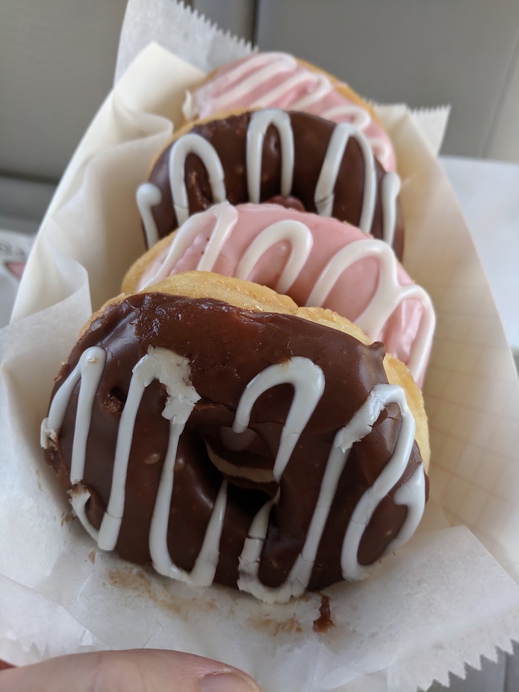 Holey Good Donuts | 18564 Magnolia Bridge Rd #109, Greenwell Springs, LA 70739 | Phone: (225) 256-4642