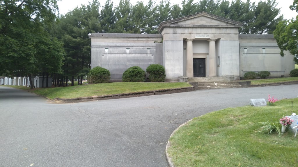 Laurel Grove Cemetery Co | 295 Totowa Rd, Totowa, NJ 07512, USA | Phone: (973) 956-0711
