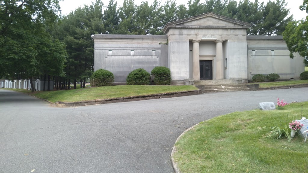 Laurel Grove Cemetery Co | 295 Totowa Rd, Totowa, NJ 07512 | Phone: (973) 956-0711