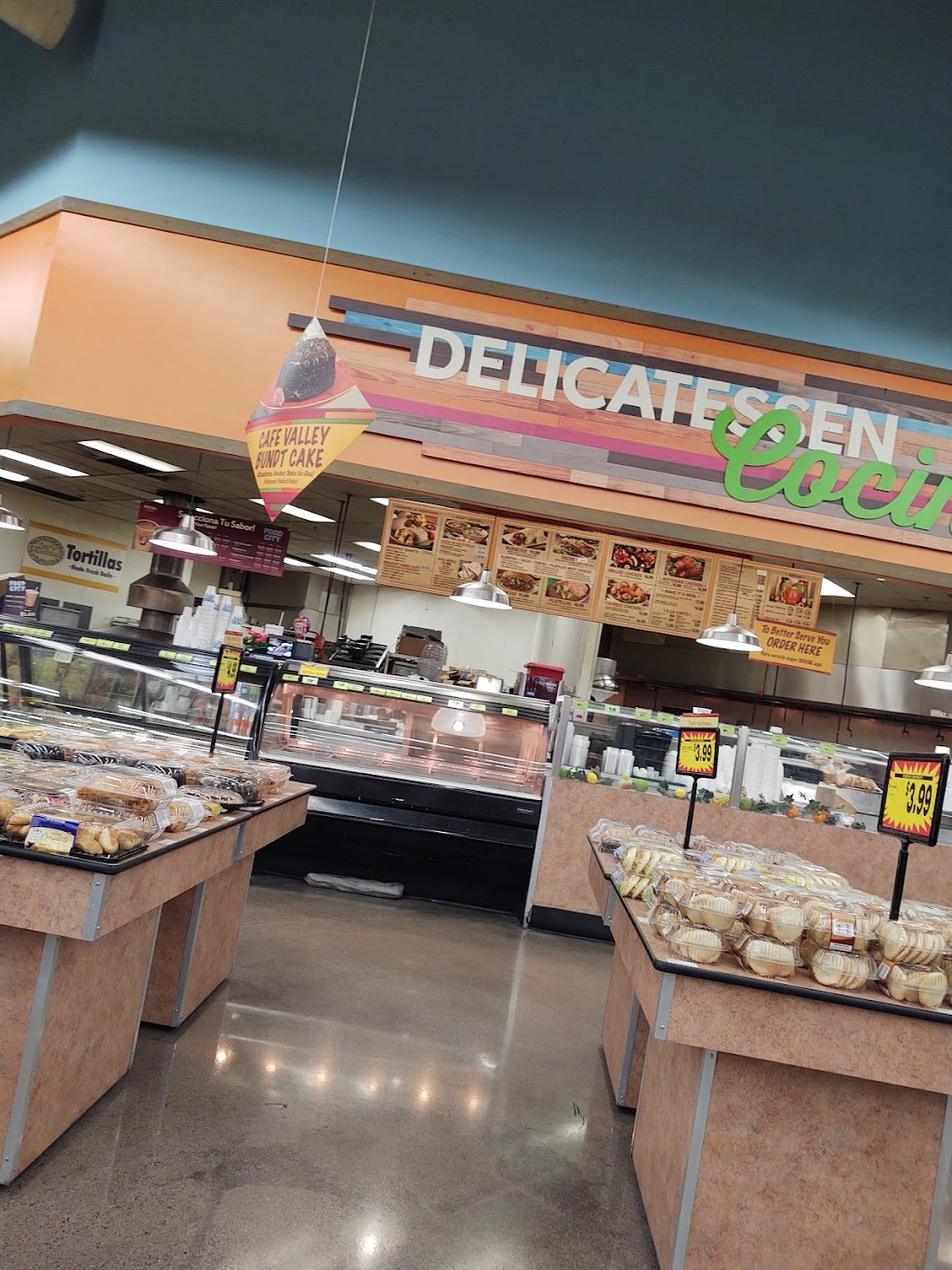 Food City Supermarket | 6544 W Thomas Rd, Phoenix, AZ 85033, USA | Phone: (623) 849-5580