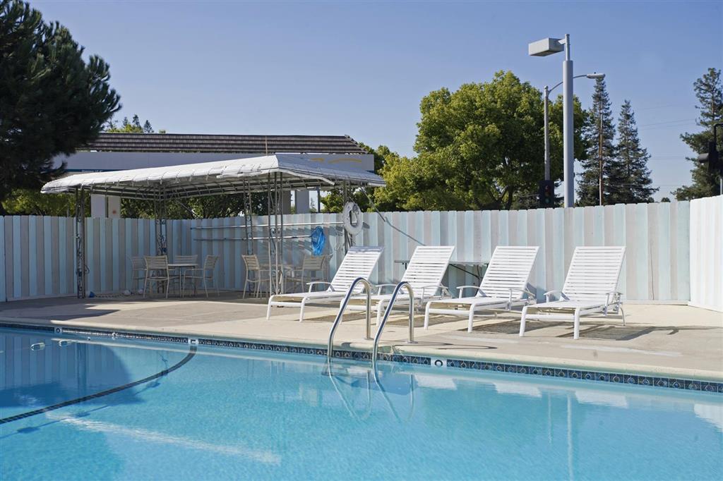 Americas Best Value Inn Livermore | 1421 First St, Livermore, CA 94550, USA | Phone: (925) 447-3865