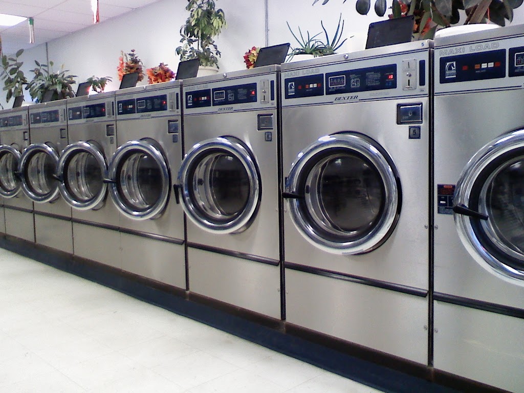 Castlewood Coin Laundry | 4612 Jefferson Davis Hwy, Richmond, VA 23234, USA | Phone: (804) 271-0094