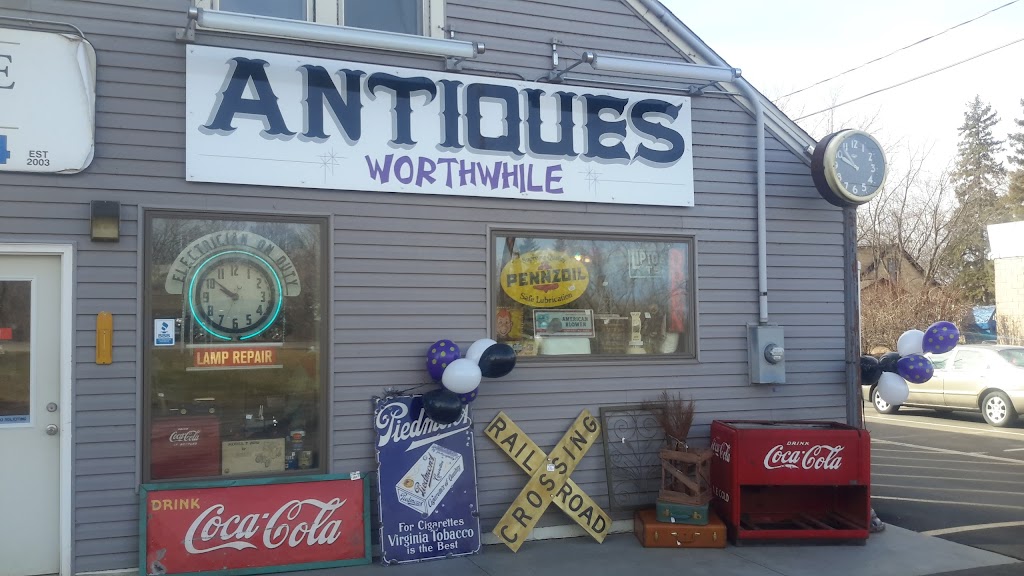 Antiques Worthwhile | 1855 80th St, Victoria, MN 55386, USA | Phone: (952) 283-1730