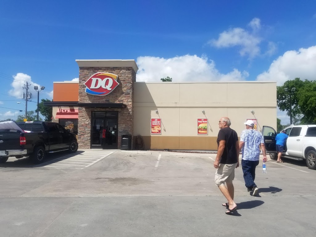 Dairy Queen | 111 TX-239, Tivoli, TX 77990, USA | Phone: (361) 286-3307