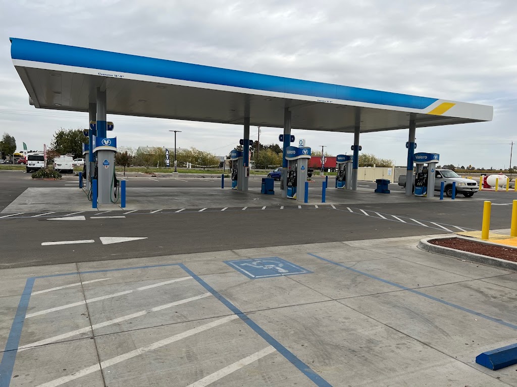 Valero | 111 E Mountain View Ave, Fresno, CA 93725 | Phone: (559) 864-3000