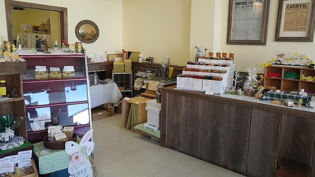 Rowan’s Honey Shop | 218 N Main St, Norwich, KS 67118 | Phone: (620) 478-2275