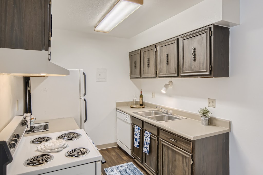 Country Green Apartments | 3065 US-50, Cañon City, CO 81212, USA | Phone: (719) 285-4012