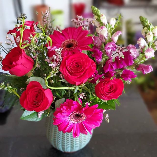 Arizona Rose & Flower Company | 4068 E Main St, Mesa, AZ 85205, USA | Phone: (480) 854-3041