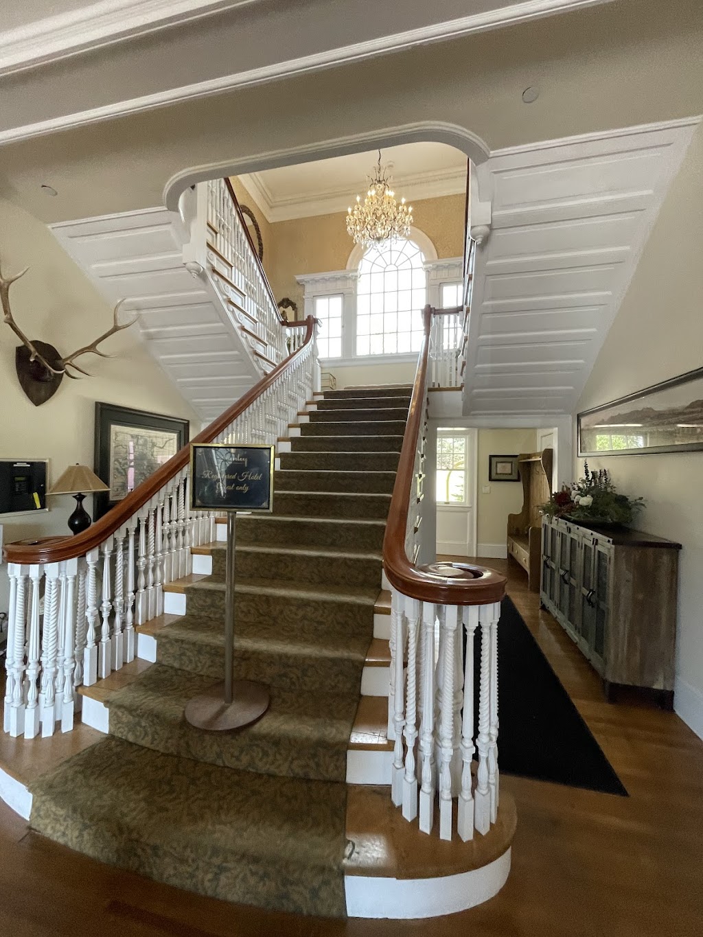 Brunch & Co. | 333 E Wonderview Ave d, Estes Park, CO 80517, USA | Phone: (970) 577-4104