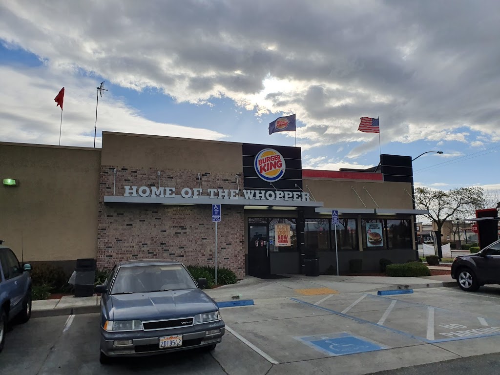 Burger King | 1108 Yosemite Ave, Escalon, CA 95320, USA | Phone: (209) 838-7302