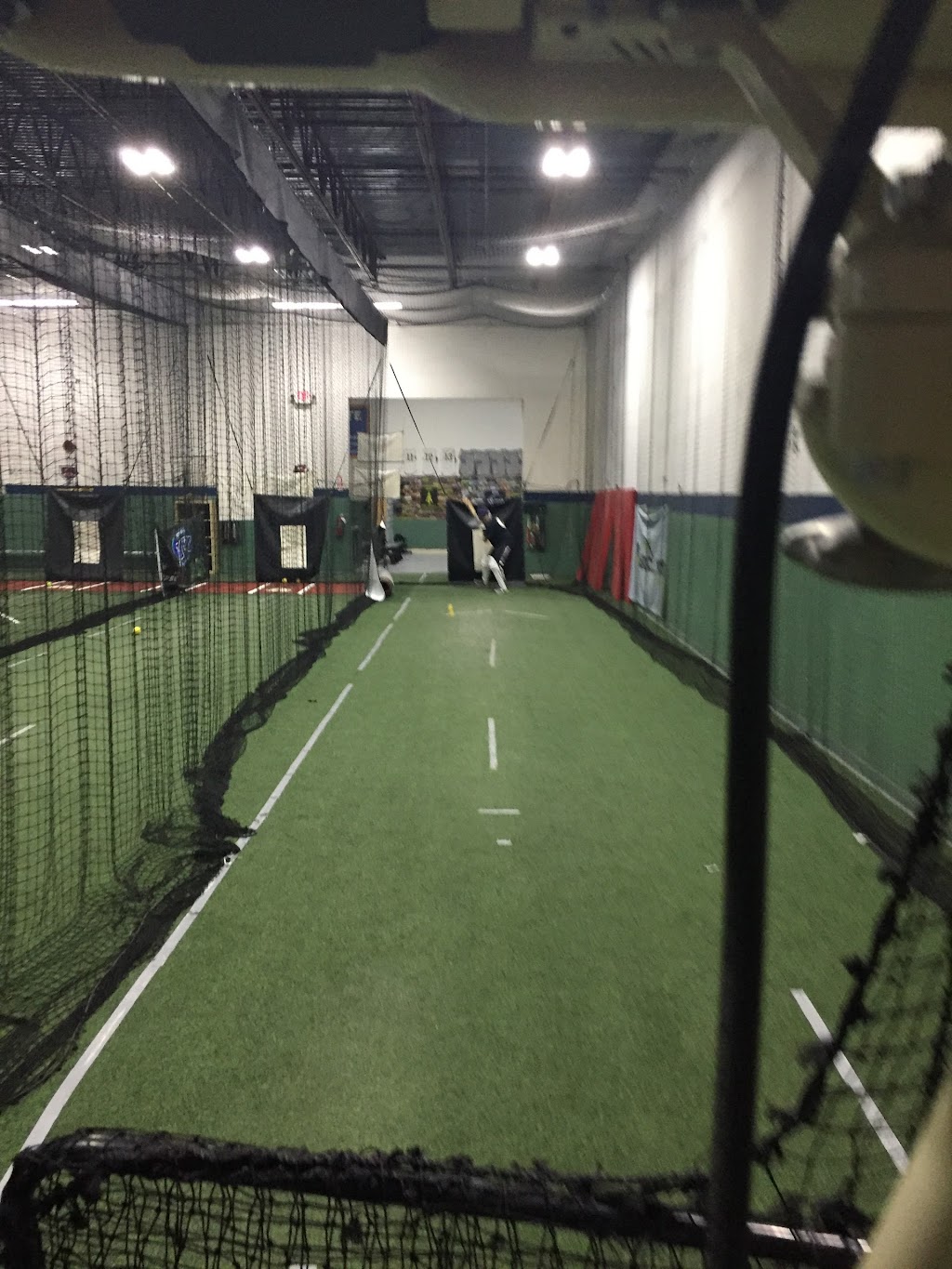 Metro West Sportscenter | 270 Eliot St, Ashland, MA 01721, USA | Phone: (508) 881-9300