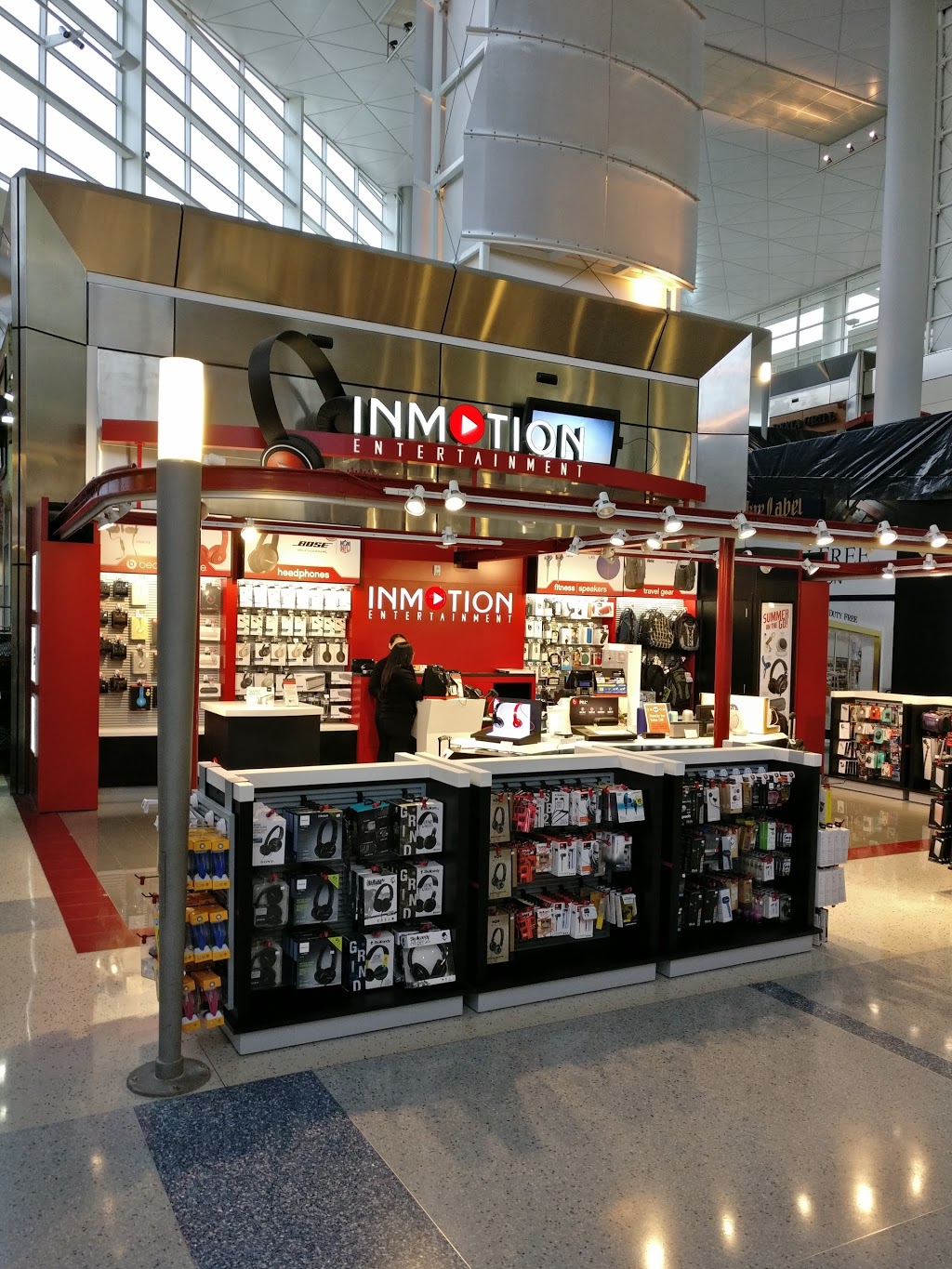 InMotion | 2333 South International Parkway Terminal D, Space NV114 Between Gates D29 & D30, Dallas, TX 75261 | Phone: (214) 531-9874