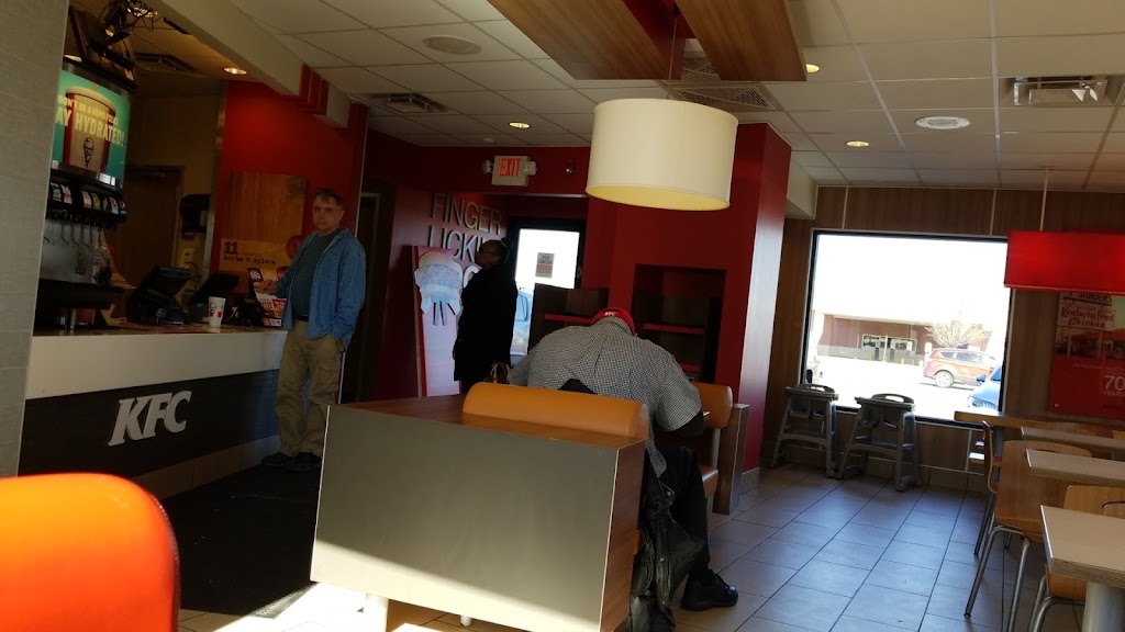 KFC | 13485 Farmington Rd, Livonia, MI 48150, USA | Phone: (734) 655-0024