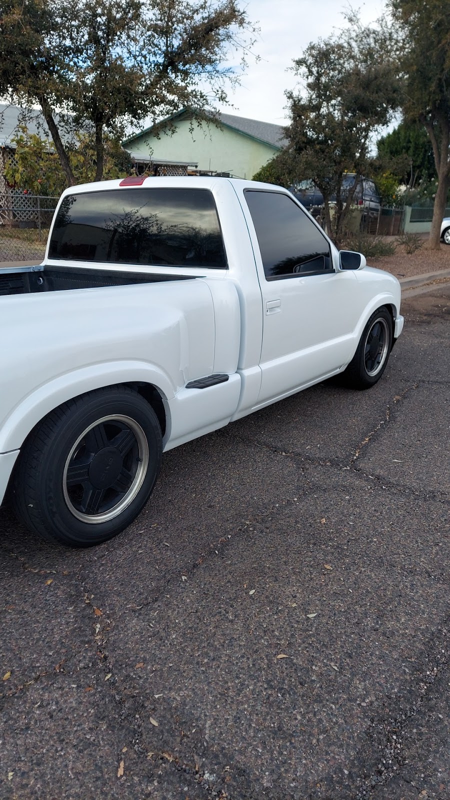 Gusco Tires Window Tint | 6710 N 59th Ave, Glendale, AZ 85301, USA | Phone: (602) 309-8824