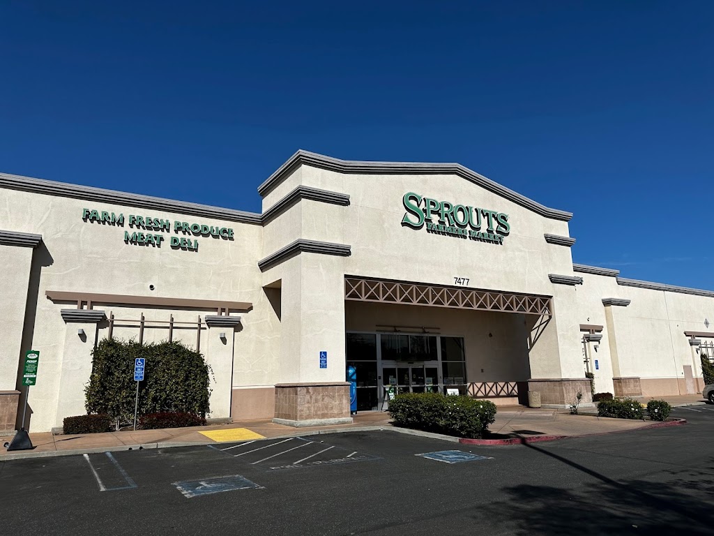 Sprouts Farmers Market | 7477 N Blackstone Ave, Fresno, CA 93720, USA | Phone: (559) 256-1735