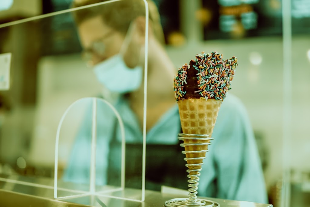 Doc's Ice Cream and Coffee, 37337 Huron River Dr, New Boston, MI 48164