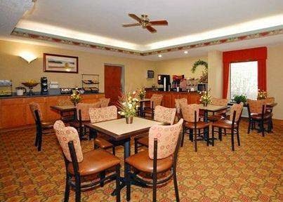 CREEDMOOR INN & SUITE | 1585 NC-56, Creedmoor, NC 27522, USA | Phone: (919) 529-2034