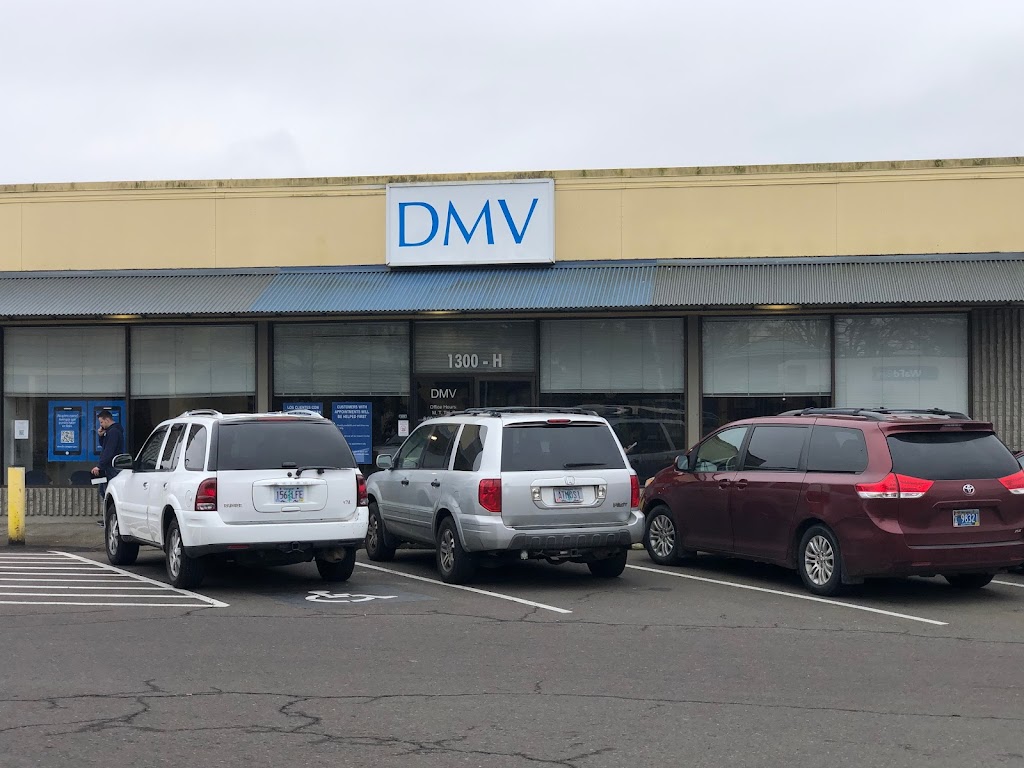 Hillsboro DMV | 1300 SW Oak St, Hillsboro, OR 97123, USA | Phone: (503) 299-9999