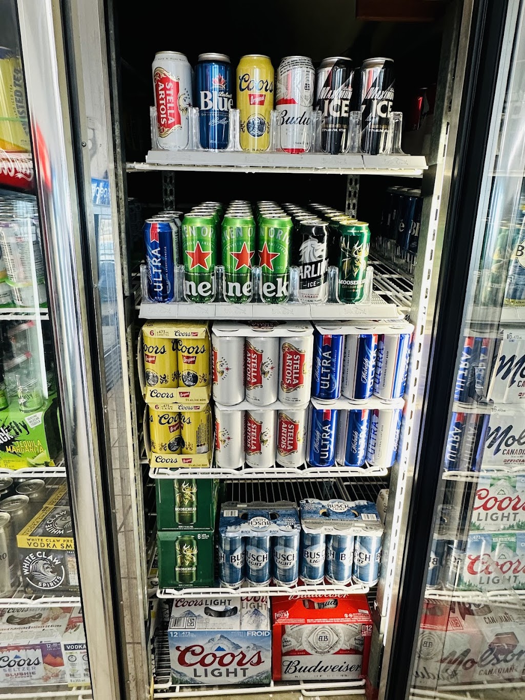 Apple Tree Convenience | 409 Main St W, Grimsby, ON L3M 1T1, Canada | Phone: (289) 235-9731