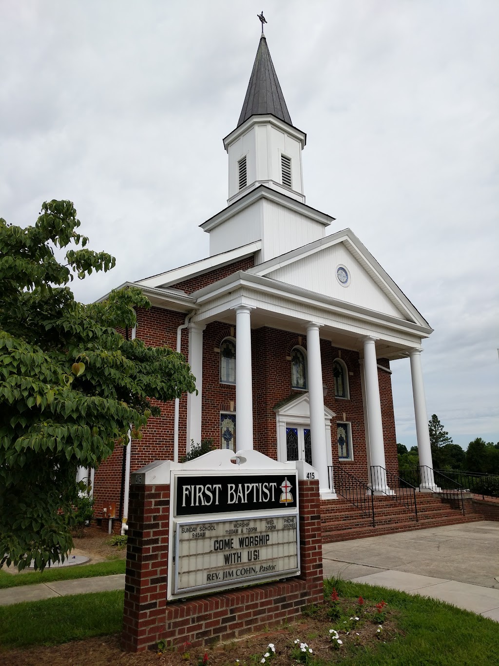 First Baptist Church | 415 Summit St, Walnut Cove, NC 27052, USA | Phone: (336) 591-7493