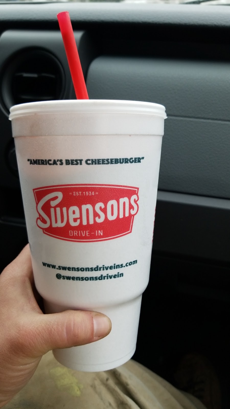 Swensons Drive-In | 7635 Broadview Rd, Seven Hills, OH 44131, USA | Phone: (216) 986-1934