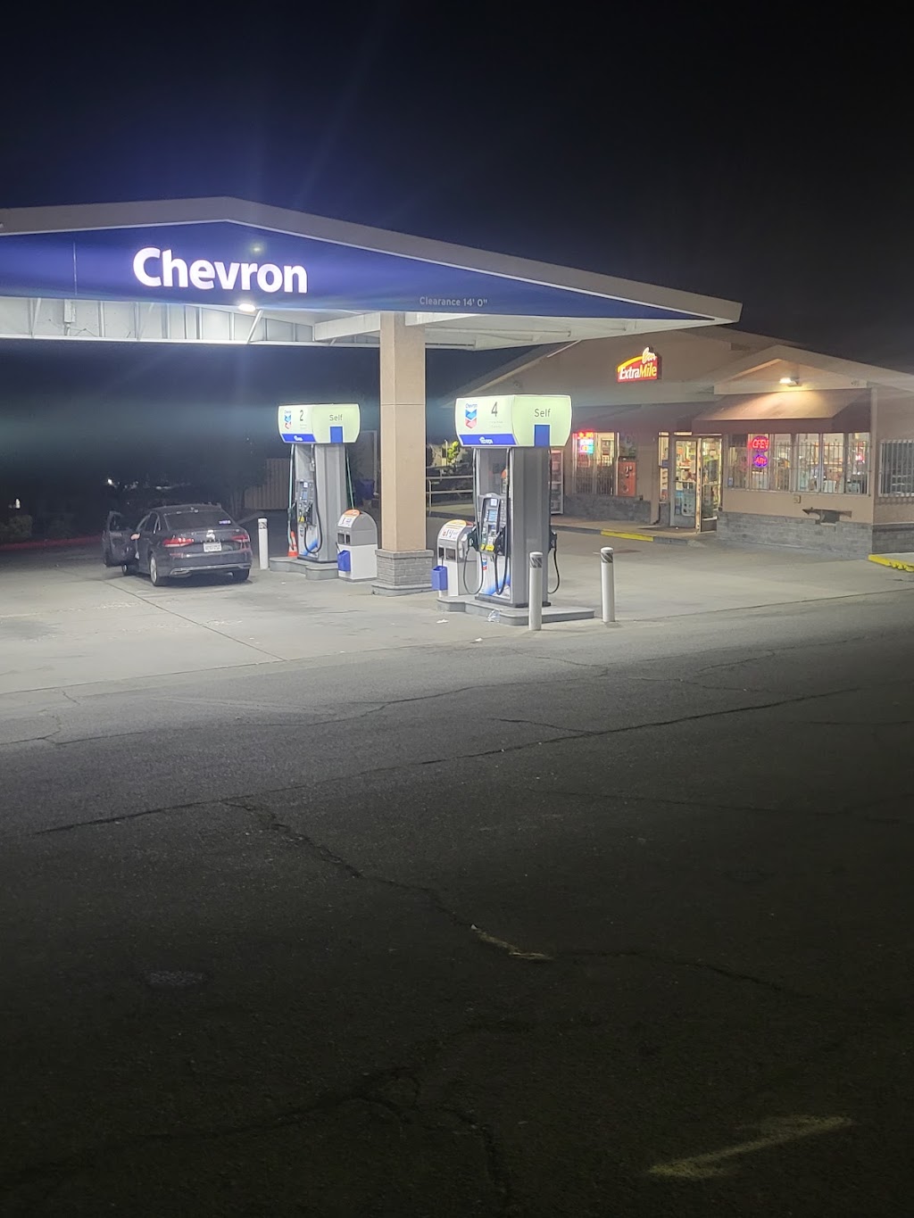 Chevron | 2298 Appian Way, Pinole, CA 94564, USA | Phone: (510) 741-1700