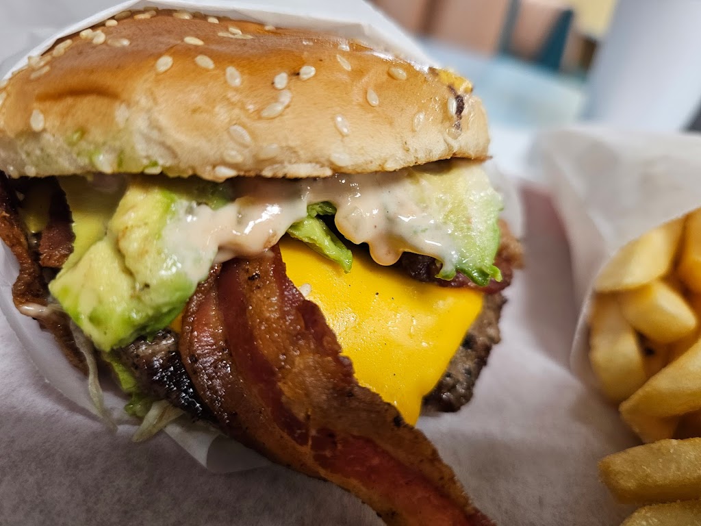 Mission Burgers | 4606 Pine St, Riverside, CA 92501, USA | Phone: (951) 682-7272