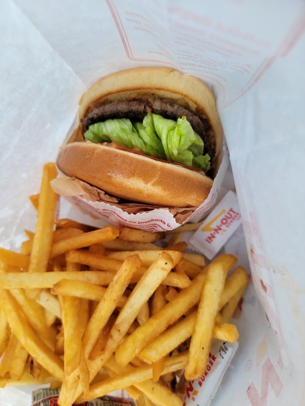 In-N-Out Burger | 130 Grass Valley Hwy, Auburn, CA 95603, USA | Phone: (800) 786-1000
