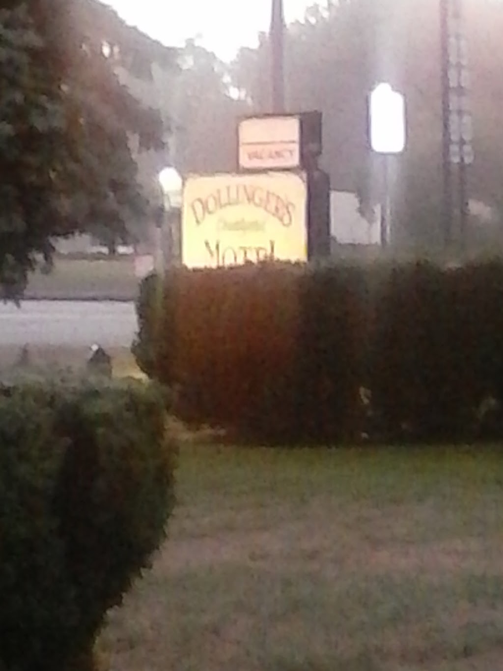 Dollingers Courtyard | 11360 Maple Ridge Rd, Medina, NY 14103, USA | Phone: (585) 798-0016