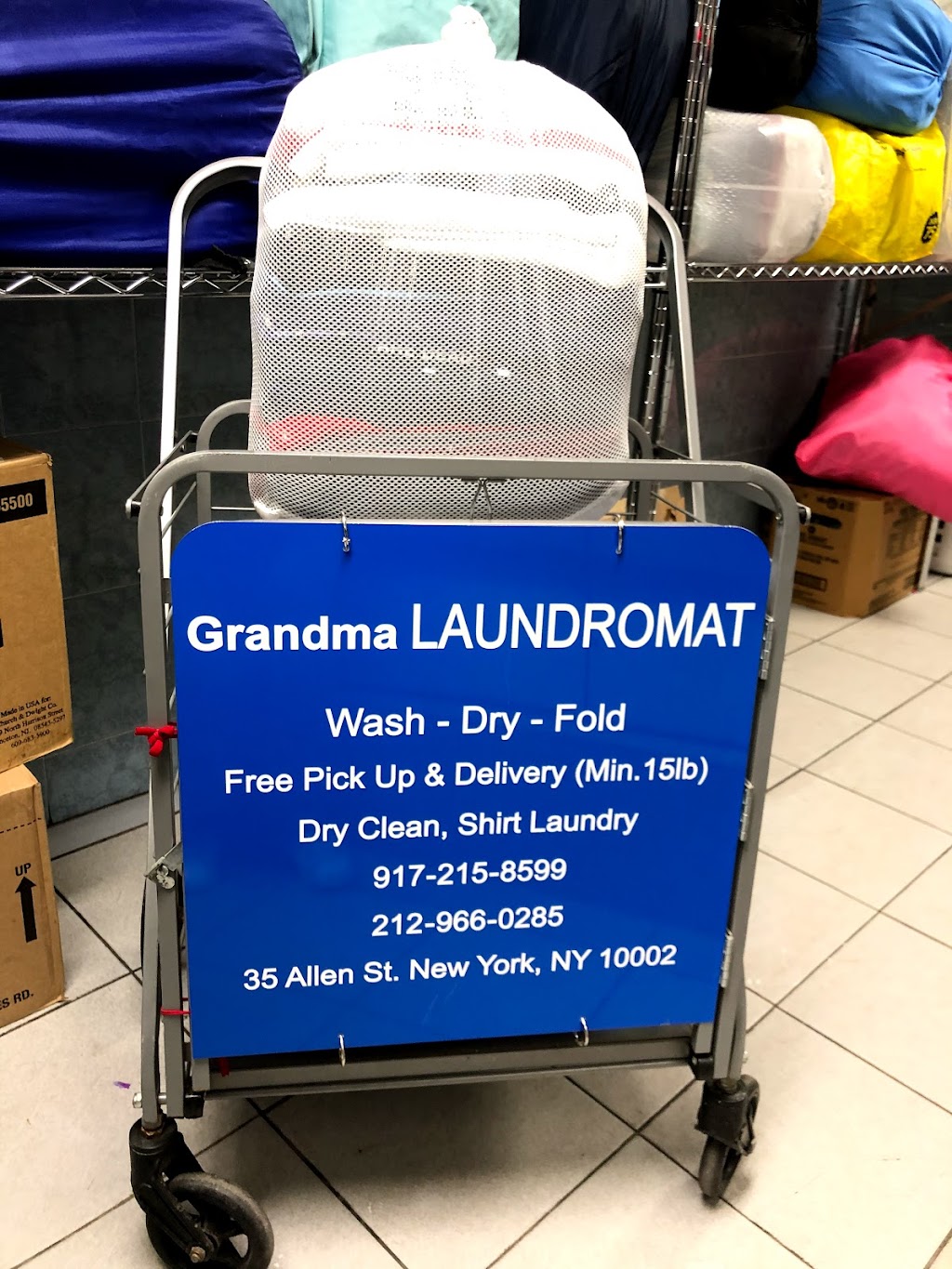 Grandma Laundromat | 35 Allen St, New York, NY 10002, USA | Phone: (212) 966-0285