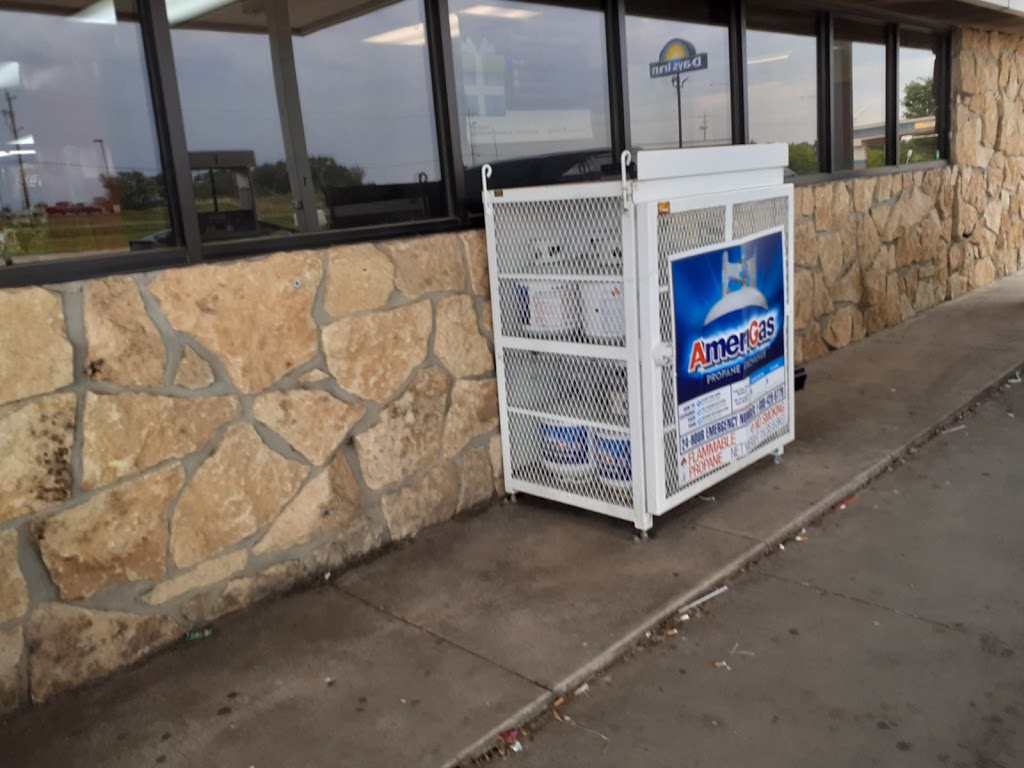 Easy Trip | 911 East 53rd St N, Park City, KS 67219, USA | Phone: (316) 260-3968