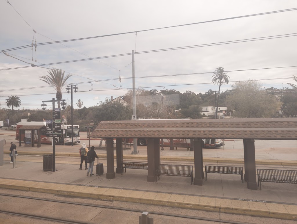Amtrak | 800 N Alameda St, Los Angeles, CA 90012, USA | Phone: (800) 872-7245