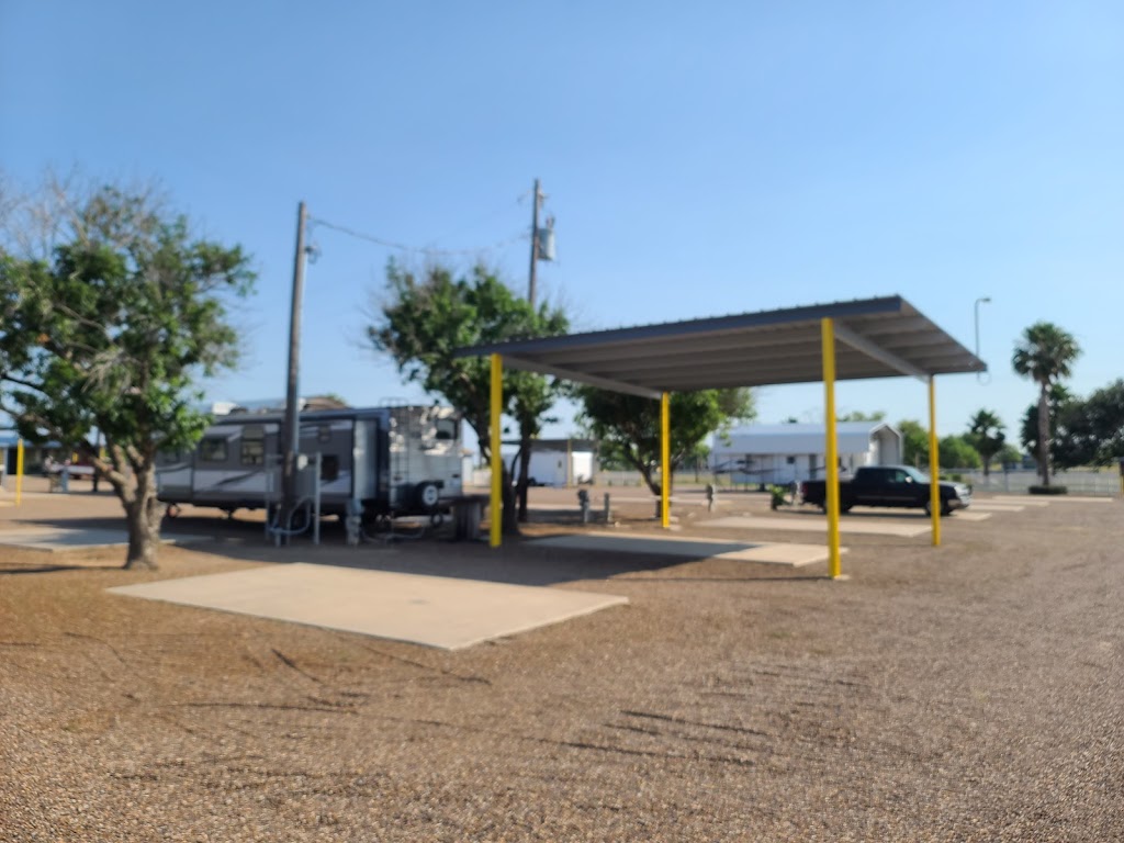 Stinson RV Park & Storage | 3299 US-83, Zapata, TX 78076, USA | Phone: (956) 765-5162