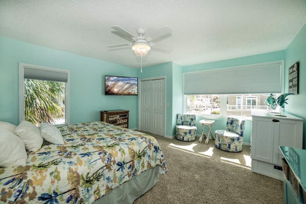 Hostmarked Vacation Rentals and Management | 17820 Lee Ave, Redington Shores, FL 33708, USA | Phone: (206) 992-8294
