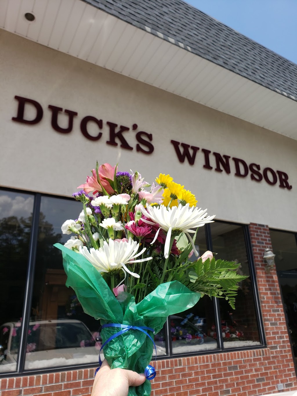 Ducks Windsor Florist | 70 E Windsor Blvd, Windsor, VA 23487, USA | Phone: (757) 242-6829