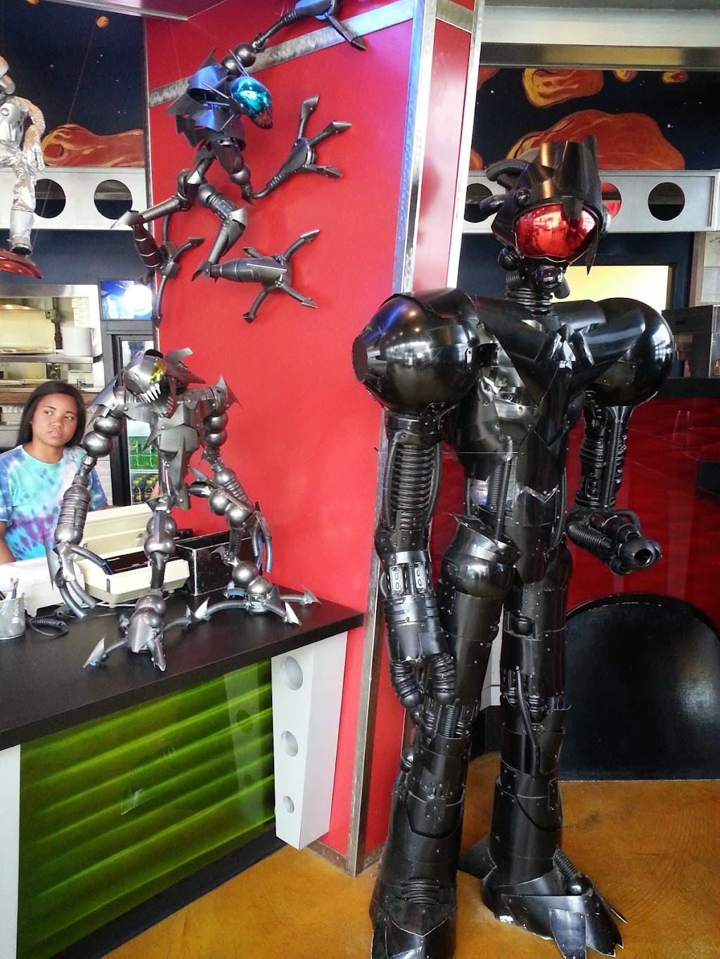 Planet Pizza | 812 Atlantic Ave STE 190, Virginia Beach, VA 23451, USA | Phone: (757) 491-1954