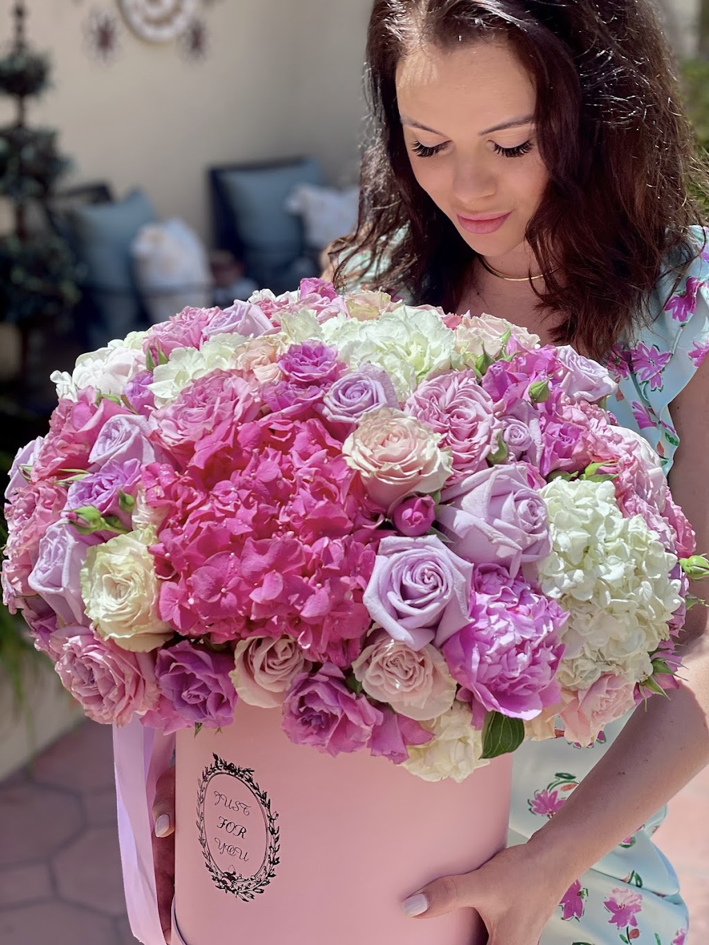 Konvalia Flowers | 5753 White Oak Ave UNIT 22, Encino, CA 91316, USA | Phone: (323) 794-9591