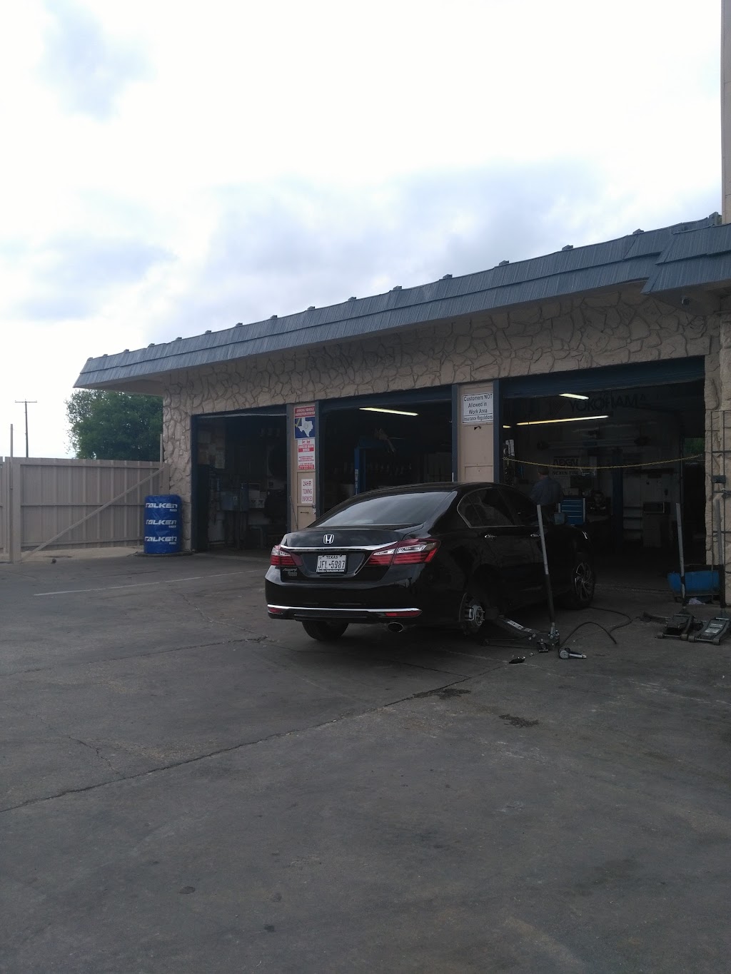 MS Discount Tires, LLC | 3100 Vaughn Blvd, Fort Worth, TX 76105, USA | Phone: (817) 534-0151