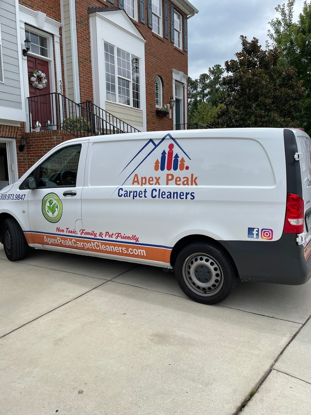 Apex Peak Carpet Cleaners, LLC | 1727 Minley Way, Apex, NC 27502, USA | Phone: (919) 973-9847