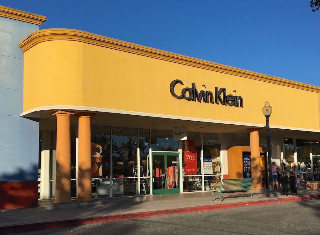 Calvin Klein | 8300 Arroyo Cir Spc #B-250, Gilroy, CA 95020 | Phone: (408) 842-9132