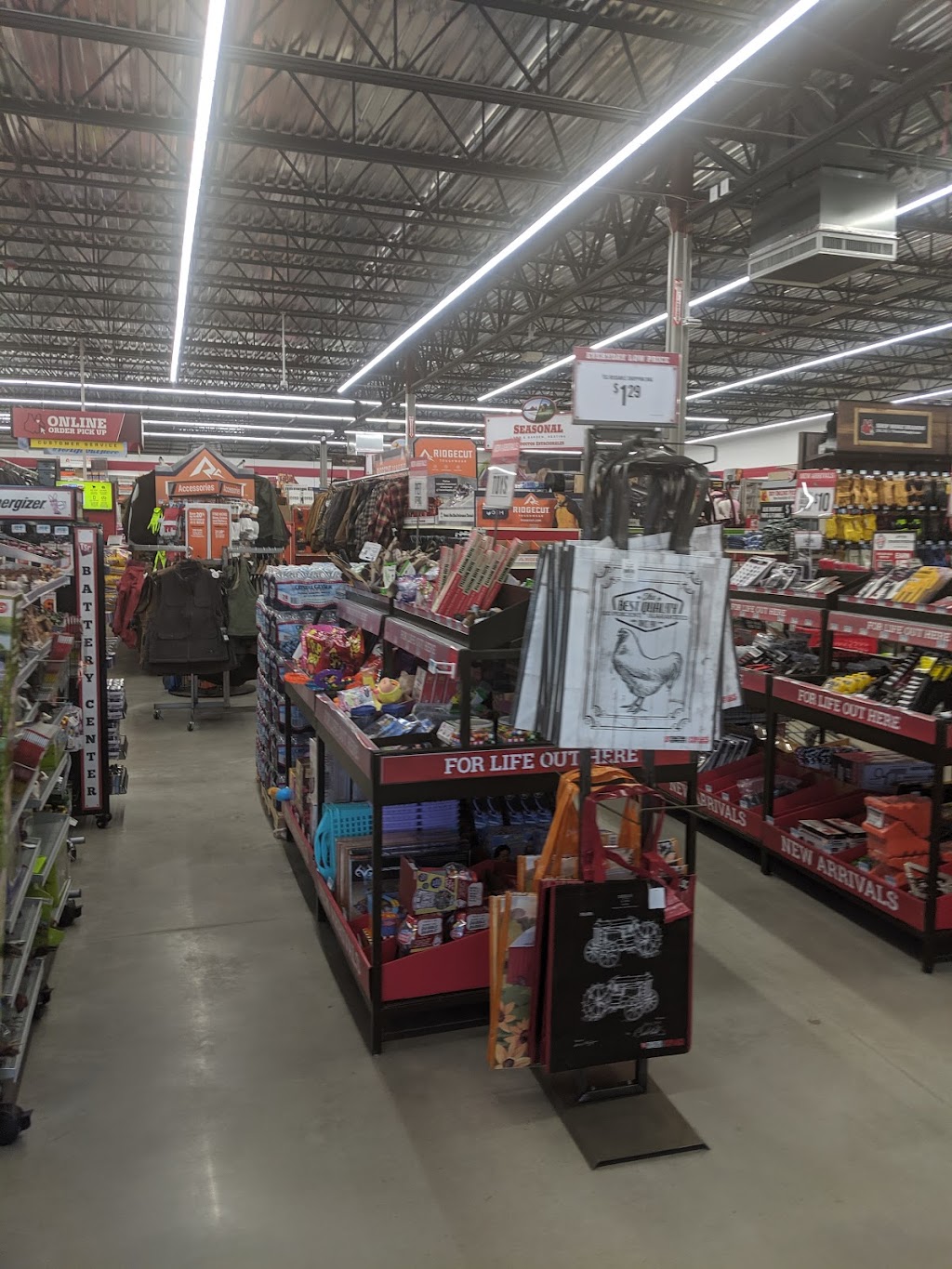 Tractor supply | 10838 Main St, North Collins, NY 14111 | Phone: (716) 337-3377