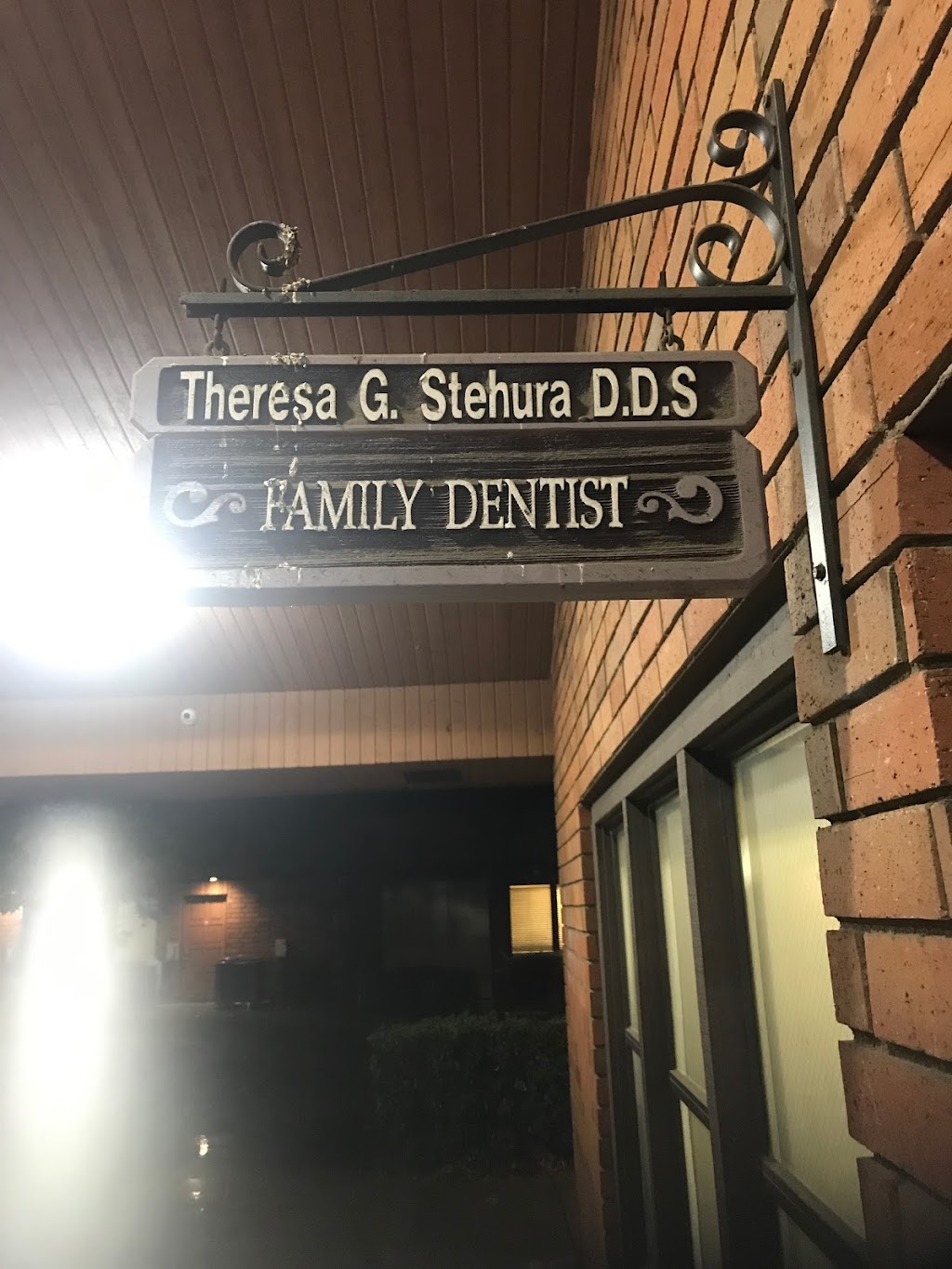 Eugene Oriola DDS/Theresa G Stehura DDS Family Dentistry | 23025 Atlantic Cir B, Moreno Valley, CA 92553, USA | Phone: (951) 242-9650