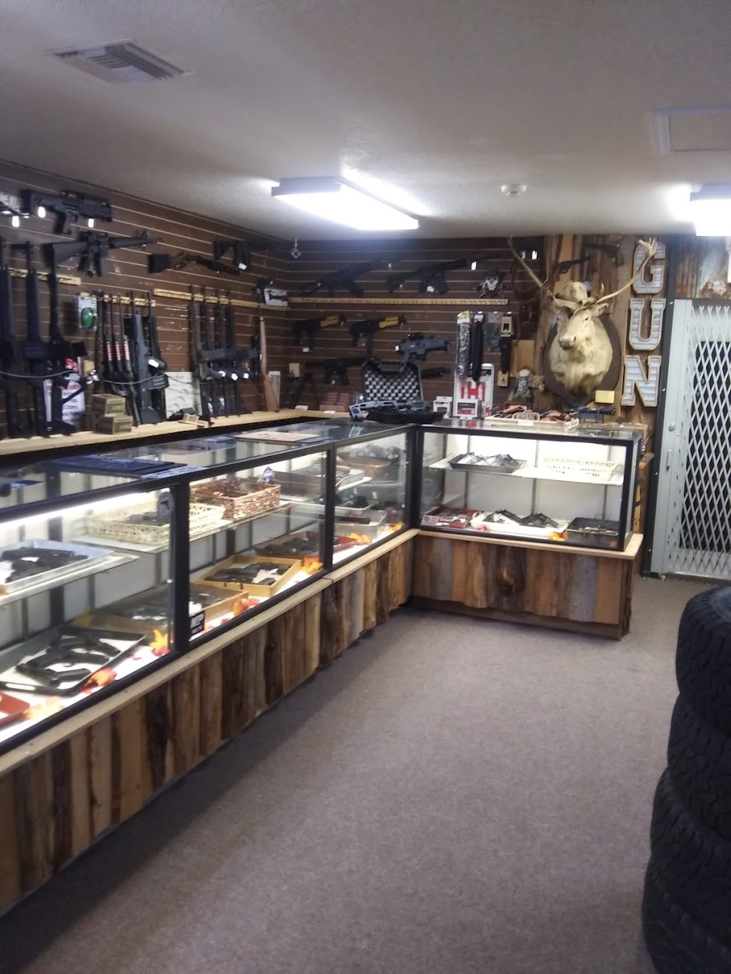 Old Tymers Gun & Pawn | 1150 W Jefferson St, Brooksville, FL 34601, USA | Phone: (352) 848-3811