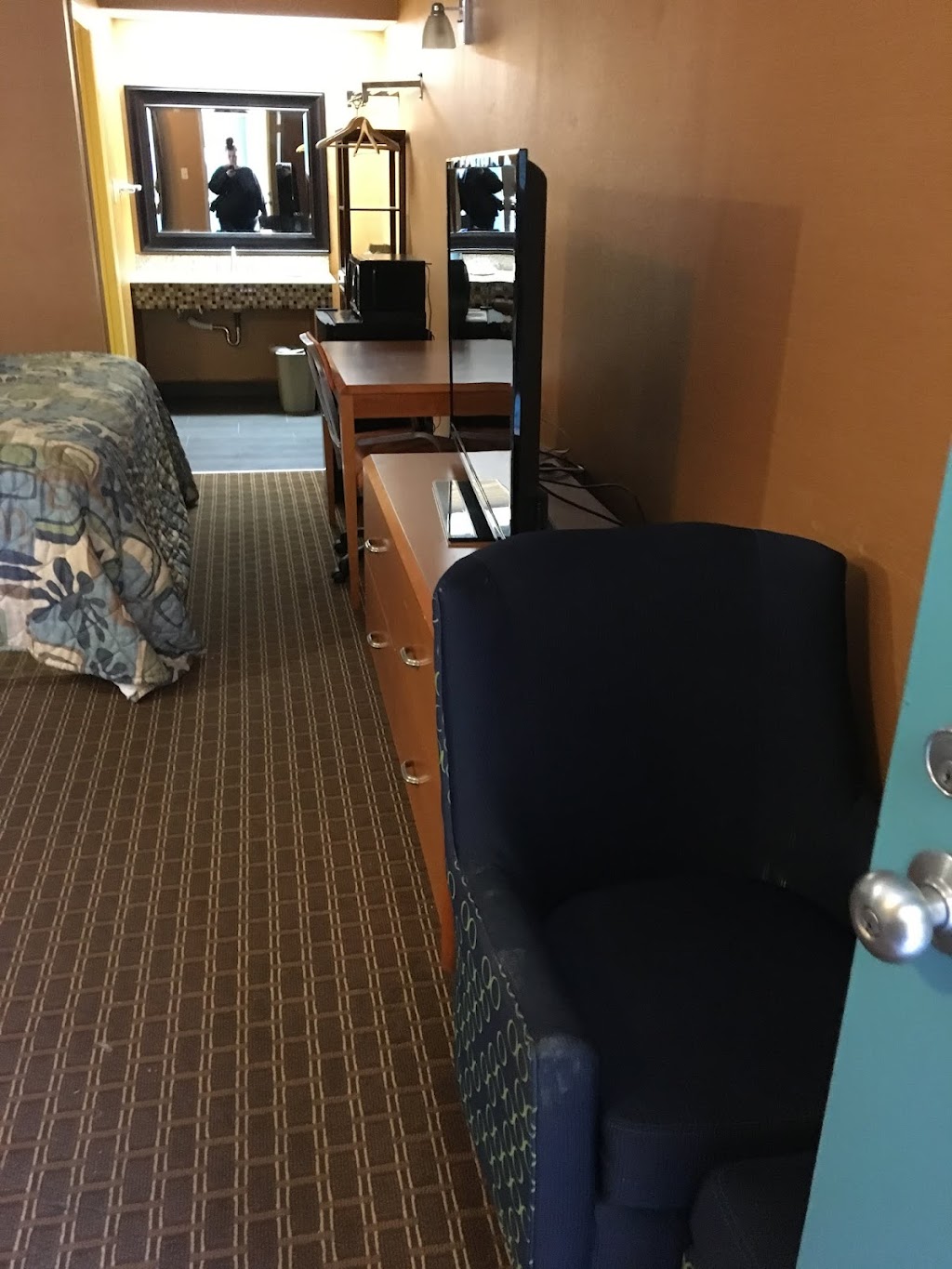 Royal Inn Motel | 9801 Hull Street Rd, Richmond, VA 23236, USA | Phone: (804) 276-4581