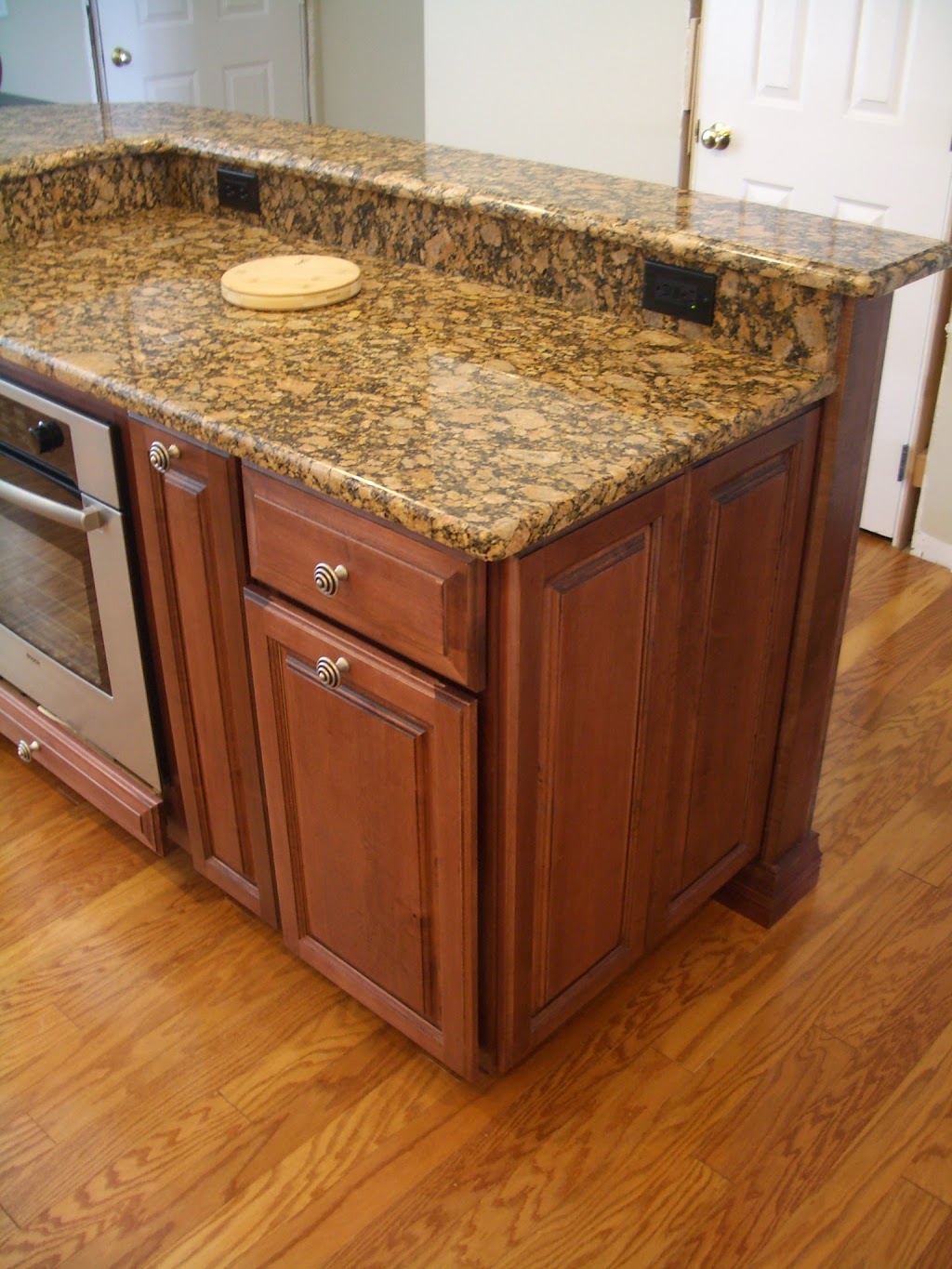 JB Kitchens & Baths | 1202 Main St, Weymouth, MA 02190, USA | Phone: (781) 335-3218