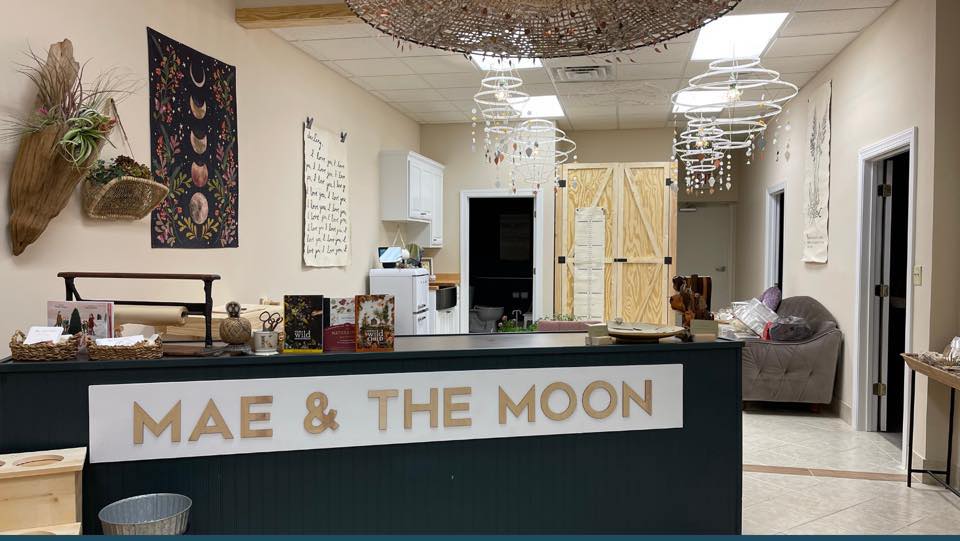 Mae and the Moon | 3325 US-29 BUS Suite E, Danville, VA 24540, USA | Phone: (951) 505-1317