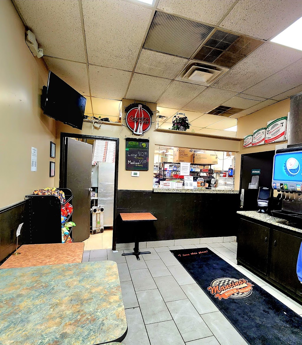 Mancinos Pizza & Grinders | 2883 Carpenter Rd, Ann Arbor, MI 48108, USA | Phone: (734) 677-3655