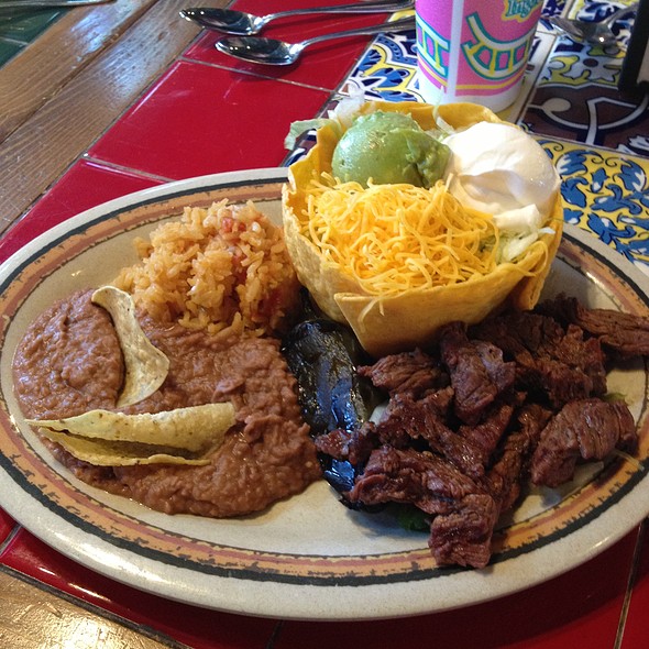 Rosas Café & Tortilla Factory | 1509 E Whitestone Blvd, Cedar Park, TX 78613, USA | Phone: (512) 259-0505