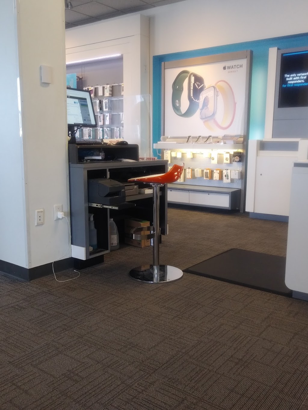 AT&T Store | 5695 Kyle Pkwy Ste 300, Kyle, TX 78640, USA | Phone: (512) 268-0612