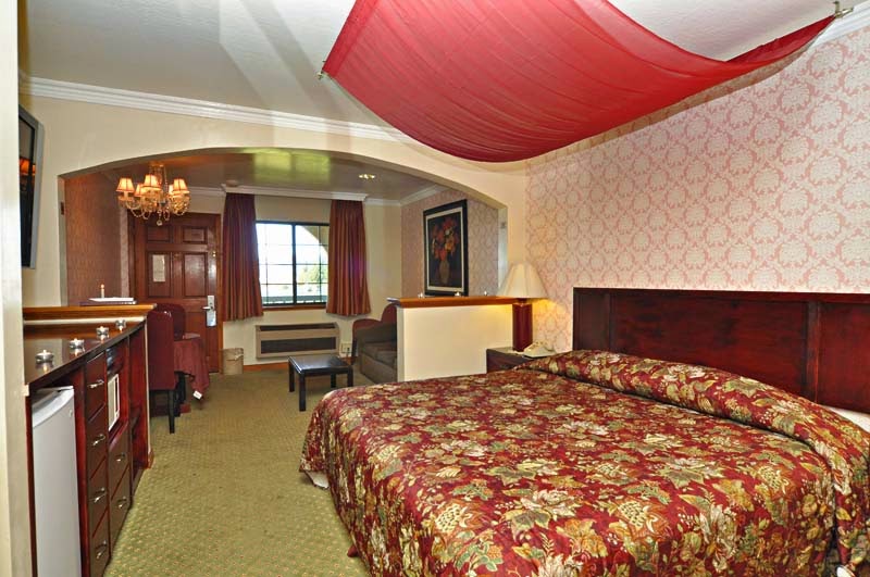 Executive Inn | 16505 Condit Rd, Morgan Hill, CA 95037, USA | Phone: (408) 778-0404